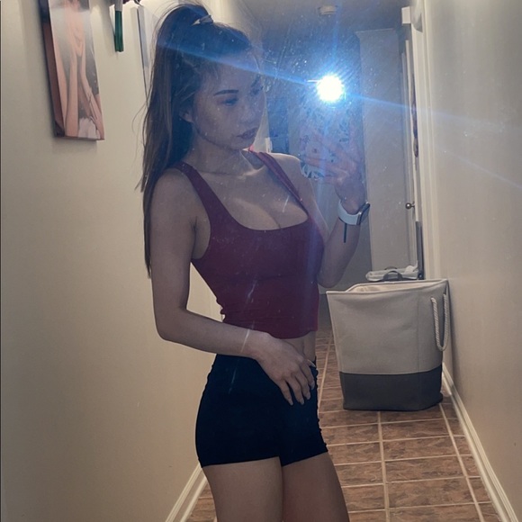 Meet your Posher, Julia🥰 - Picture 3 of 6